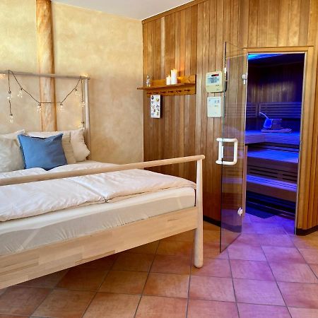 Private Spa Mit Sauna Und Whirlpool Schrozberg Eksteriør billede