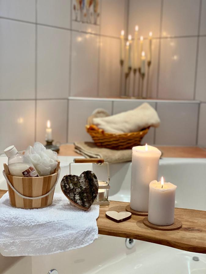 Private Spa Mit Sauna Und Whirlpool Schrozberg Eksteriør billede