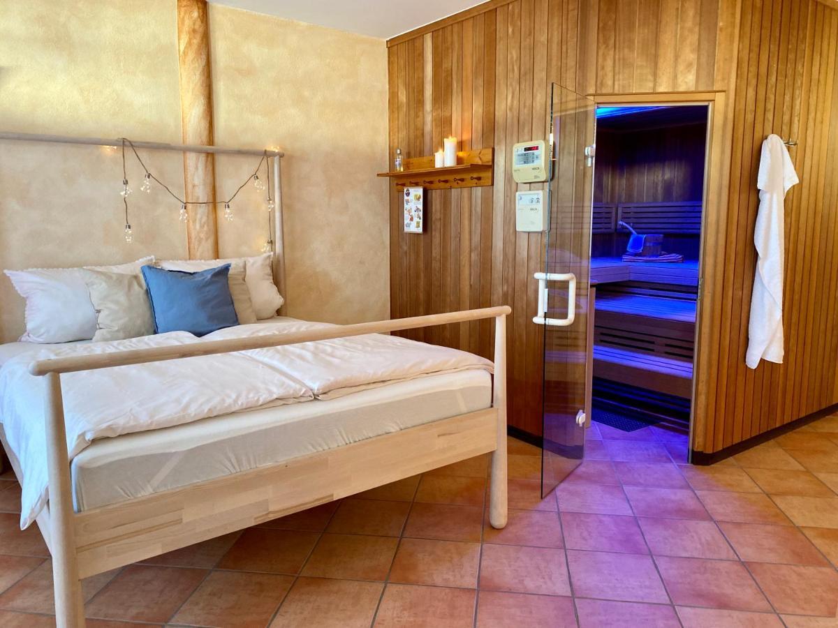 Private Spa Mit Sauna Und Whirlpool Schrozberg Eksteriør billede